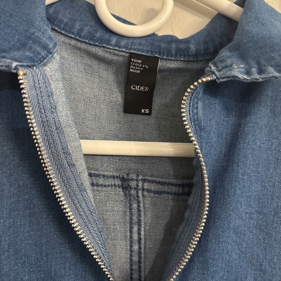 Cider Womens Denim Flare Leg Jumpsuit Size XL Sleeveless Stretch Pockets - Picture 2 of 3